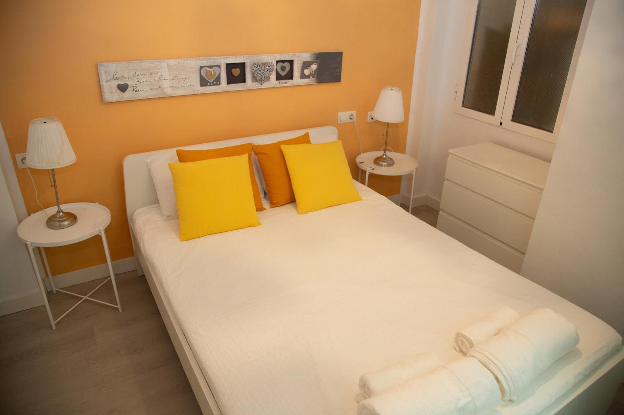 Apartamento En La Merced Malaga Bagian luar foto